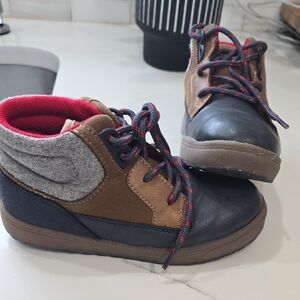 Oshkosh Kids Boots Navy With Brown